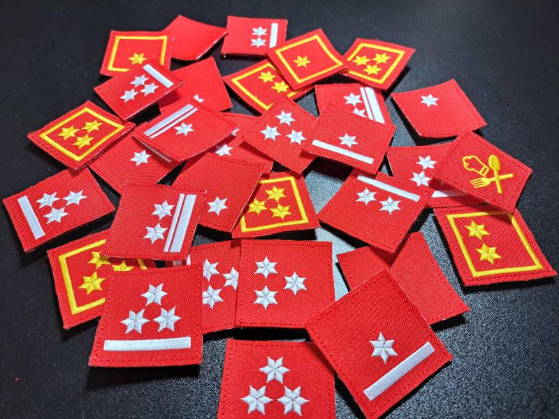 Dienstgrad 5x5 cm auf Klett